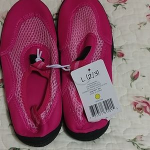 Girl's Aqua shoes
